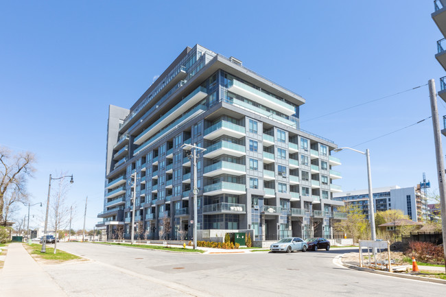 Lotus Condos in Toronto, ON - Building Photo - Building Photo