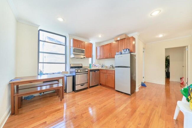 property at 1590 Amsterdam Ave