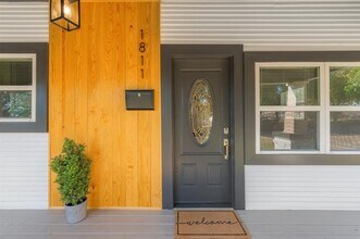 1811 Denver Ave in Fort Worth, TX - Building Photo - Building Photo