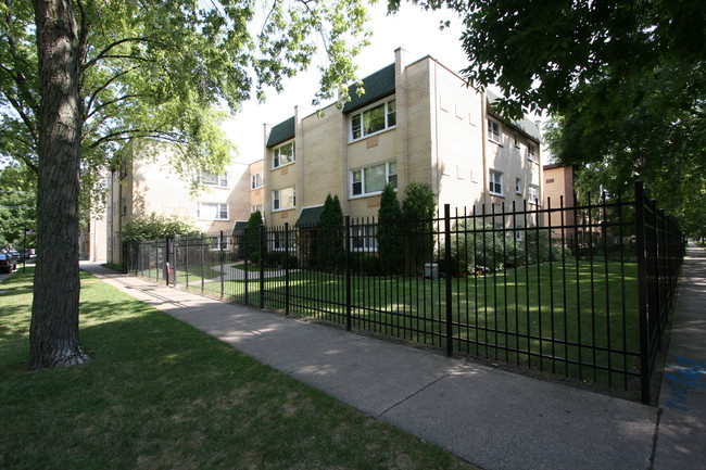 1548 W Chase Ave in Chicago, IL - Building Photo - Building Photo