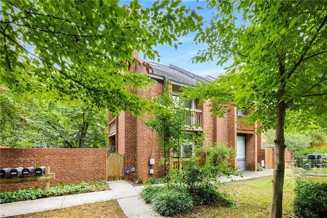 property at 654 Cleburne Terrace NE