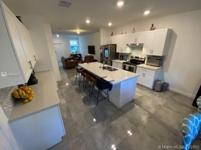 2825 SW 17th Ave-Unit -2825 in Fort Lauderdale, FL - Building Photo - Building Photo