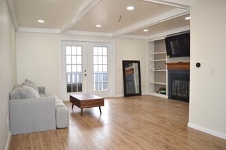 328 N Allen St, Unit 1 in Madison, WI - Building Photo - Building Photo