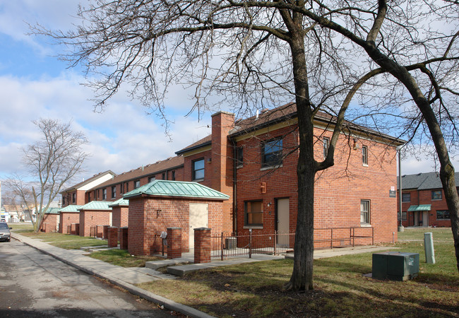 1297 Granville St in Columbus, OH - Foto de edificio - Building Photo