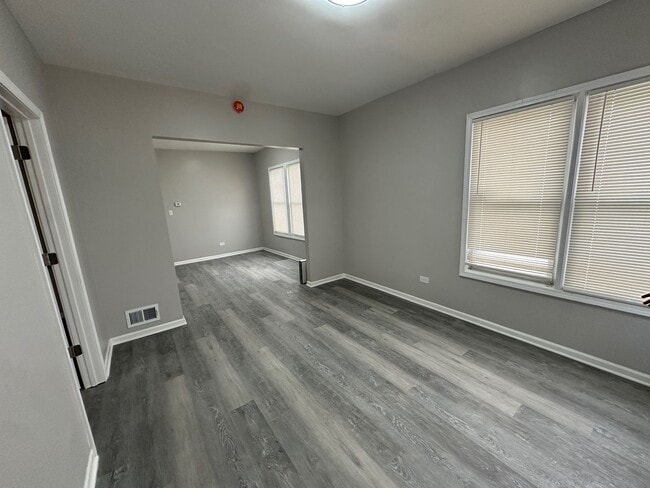 10741 S Glenroy Ave in Chicago, IL - Building Photo - Building Photo