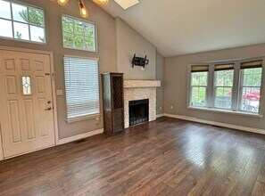 9622 W Chatfield Ave in Littleton, CO - Foto de edificio - Building Photo