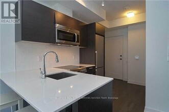 57-2957 St Joseph St in Toronto, ON - Building Photo - Building Photo