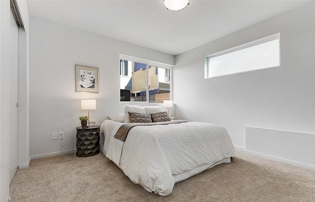 730 26th Ave S in Seattle, WA - Foto de edificio