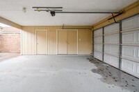 9414 Beringwood Dr in Houston, TX - Building Photo - Building Photo