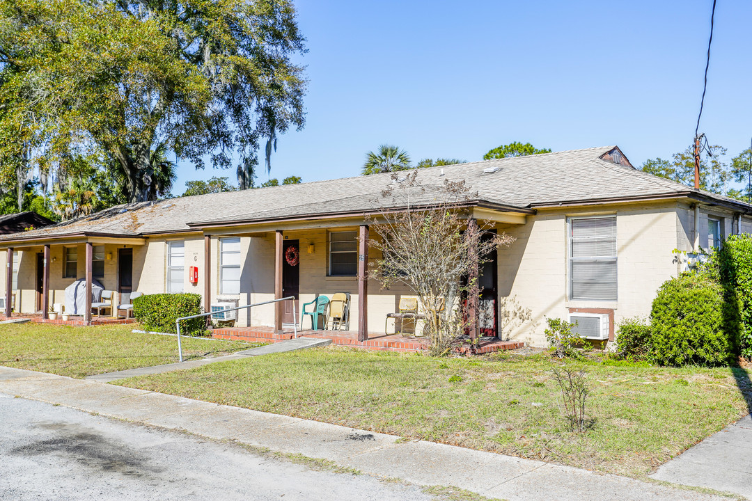 Capri Villa in Jacksonville, FL - Foto de edificio