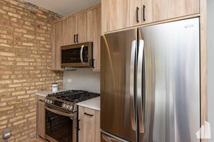 2535 N Campbell Ave, Unit 1 in Chicago, IL - Building Photo
