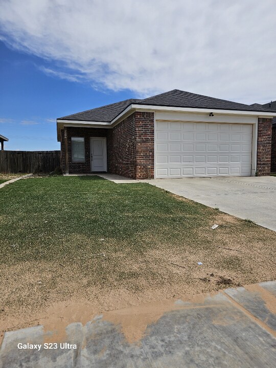 5606 Lehigh St in Lubbock, TX - Building Photo