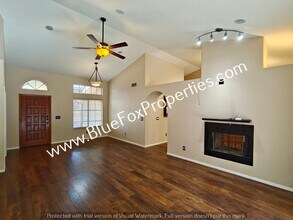 1560 E Sonoran Desert Dr in Tucson, AZ - Building Photo - Building Photo