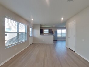 7830 Sundrop Hl Trl in Katy, TX - Foto de edificio - Building Photo