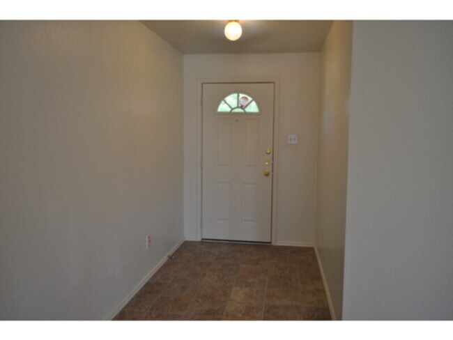 9753 Stoney Bridge Rd in Fort Worth, TX - Building Photo - Building Photo
