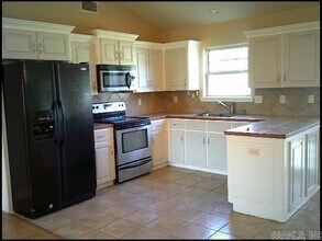 100 Corbin Cir in Cabot, AR - Building Photo - Building Photo