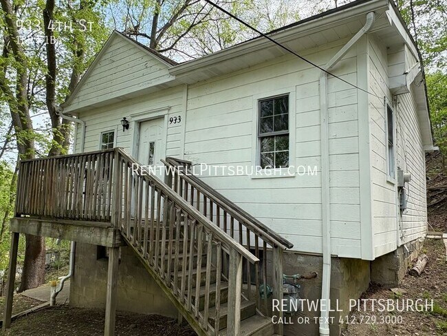 property at 933 4th St