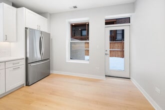 4637 N Ashland Ave in Chicago, IL - Building Photo - Building Photo