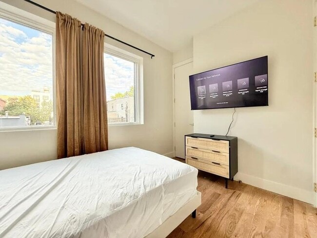 Nice room in a good neighborhood in Brooklyn, NY - Building Photo - Building Photo