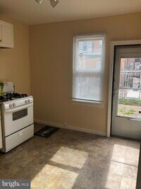 2746 Plum St photo'