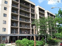 St. Augustine Plaza in Pittsburgh, PA - Foto de edificio - Building Photo