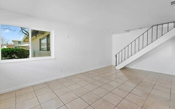 3615 Sapphire Dr, Unit 3 in Auburn, CA - Foto de edificio - Building Photo