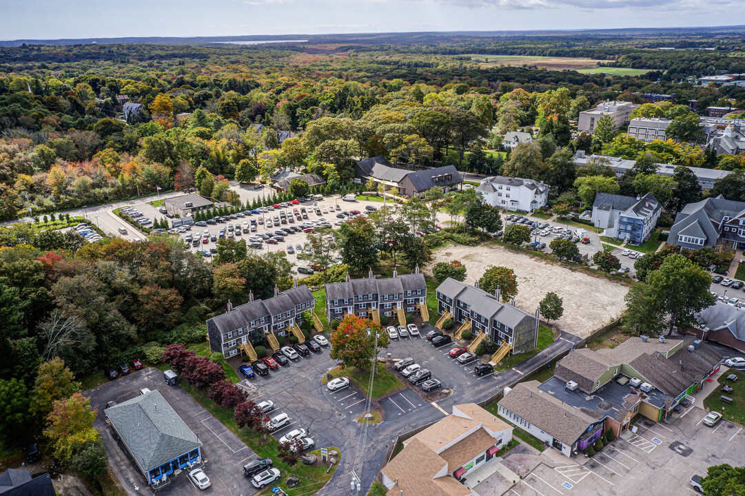 The URI Townhouses in Kingston, RI - Foto de edificio