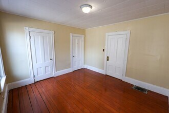 33 Clarkson St, Unit 1 in Boston, MA - Building Photo - Building Photo