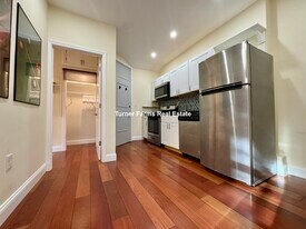 91 Hancock St, Unit 9 in Cambridge, MA - Building Photo