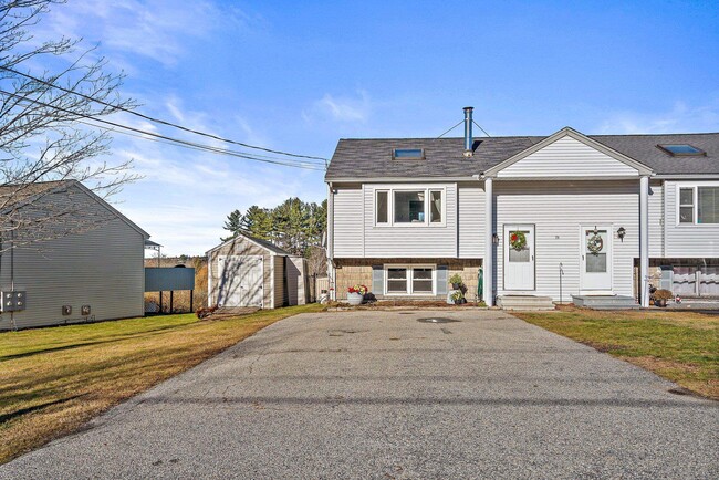 74 Derryfield Rd in Derry, NH - Building Photo - Building Photo