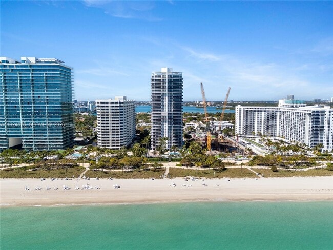 10225 Collins Ave in Bal Harbour, FL - Building Photo - Building Photo