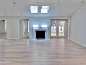 20445 Miranda St in Los Angeles, CA - Building Photo - Building Photo
