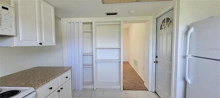 420 Green Arbor Dr in Brandon, FL - Building Photo - Building Photo