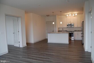 10755 Fairgrounds Dr-Unit -411 in Fairfax, VA - Building Photo - Building Photo