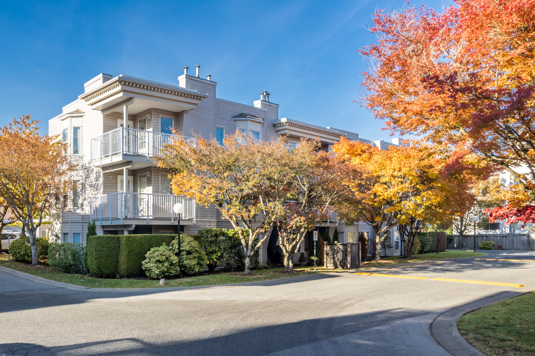 Westchester in Surrey, BC - Building Photo