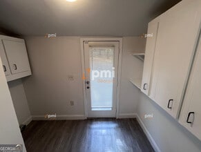 413 Hilltop Cir in Mableton, GA - Building Photo - Building Photo