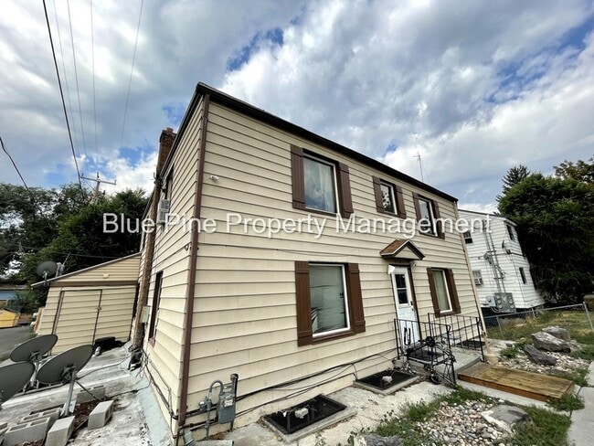 property at 440 Walnut St
