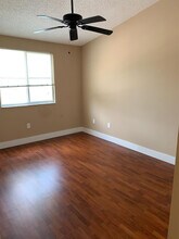 2400 NW 98th Ln in Sunrise, FL - Building Photo - Building Photo