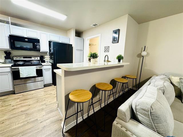 2808 Sunset Strip Dr in Glenn Heights, TX - Building Photo - Building Photo