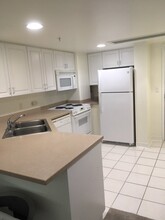 1314 Kalakaua Ave, Unit 1206 in Honolulu, HI - Building Photo - Building Photo