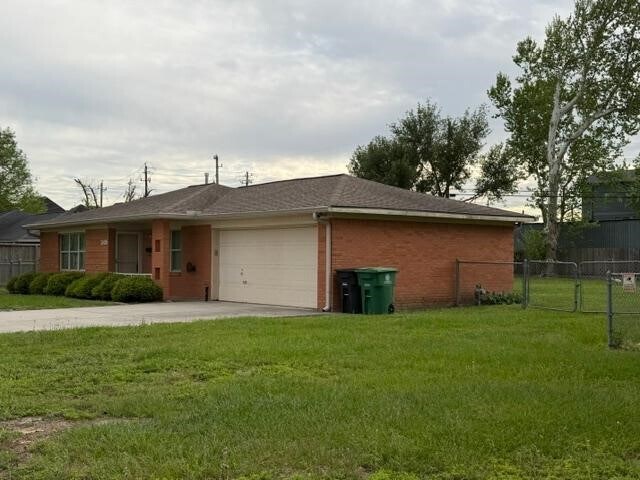 1805 Wycliffe Dr in Houston, TX - Building Photo - Building Photo