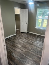 531 Bedford Rd in Bedford, TX - Building Photo - Building Photo