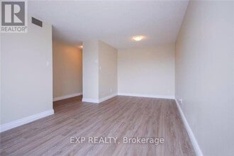 1180 Ohio St in Ottawa, ON - Building Photo - Building Photo