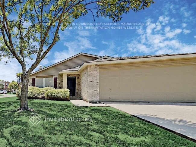 property at 4401 Courtside Dr