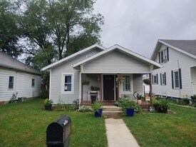2105 S High St in Muncie, IN - Building Photo