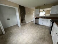 104 Fairwood Ct photo'