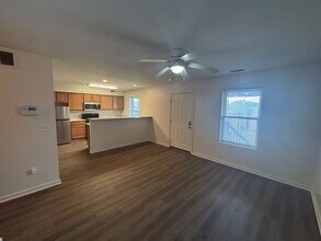 106 E 11th Ave in Columbus, OH - Building Photo - Building Photo