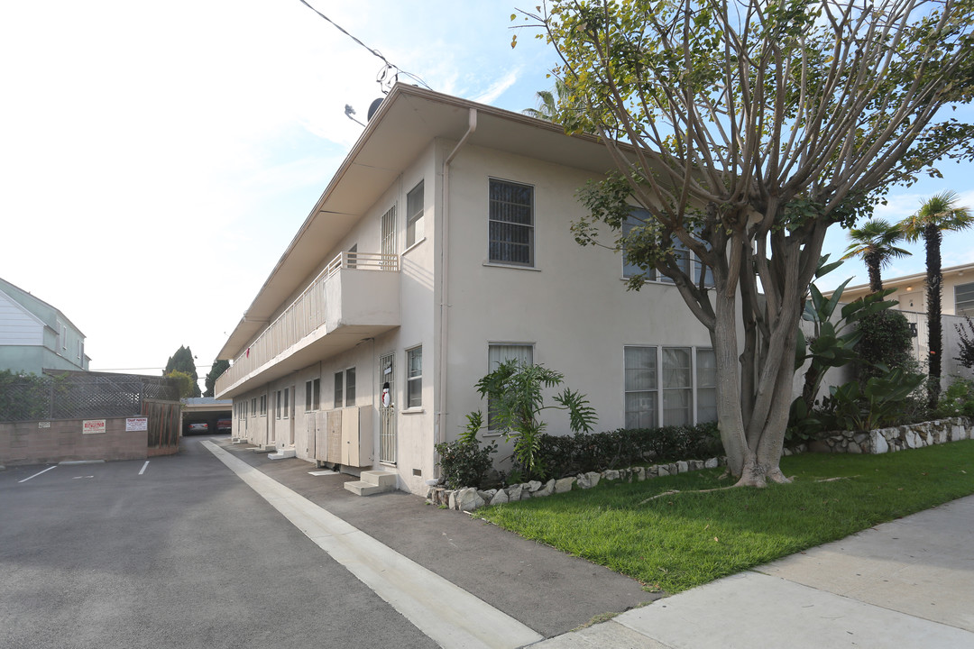 3585 S Sepulveda in Los Angeles, CA - Foto de edificio