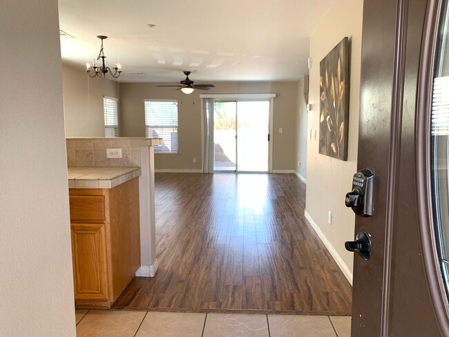 1152 Paradise Desert Ave in Henderson, NV - Building Photo - Building Photo