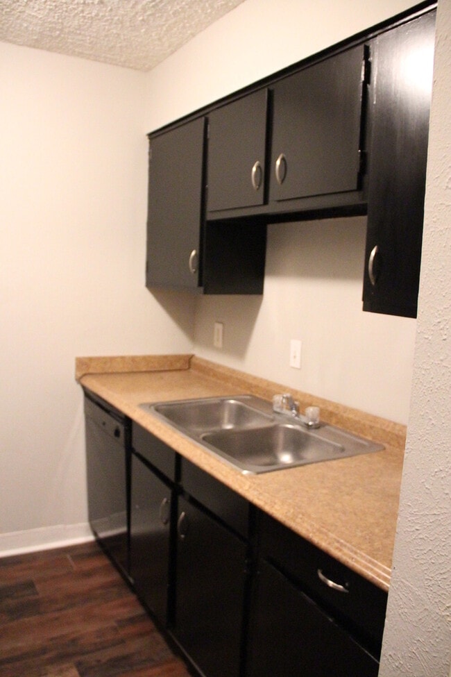 property at 270 Tampa Dr